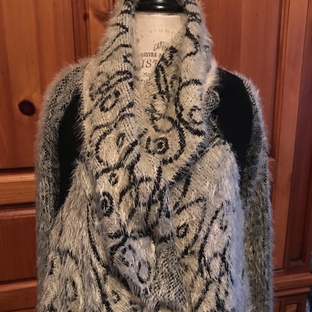 SUPER soft BKE sweater